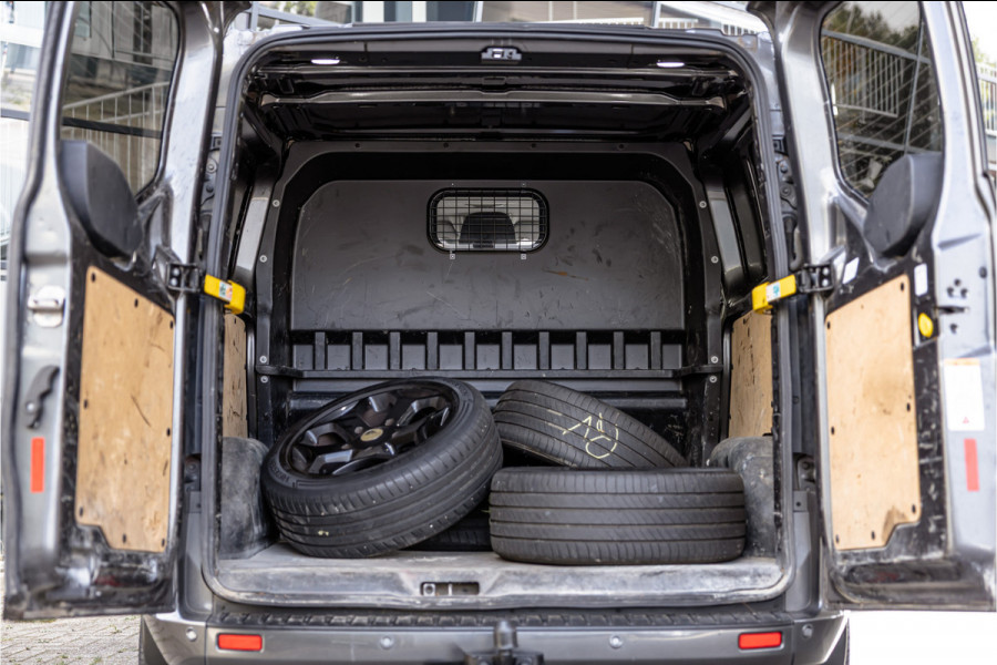Ford Transit Custom 300 2.0 TDCI 170 PK L2H1 Limited DC | ACC | Elek stoelen | Lederen bekleding | Navigatie | CarPlay | Camera | Trekhaak | Orig. NL auto | Nieuwe APK