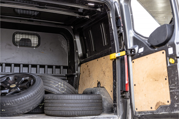 Ford Transit Custom 300 2.0 TDCI 170 PK L2H1 Limited DC | ACC | Elek stoelen | Lederen bekleding | Navigatie | CarPlay | Camera | Trekhaak | Orig. NL auto | Nieuwe APK