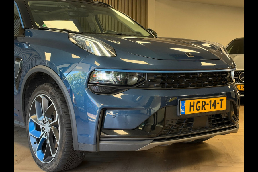 Lynk & Co 01 261PK PLUG-IN HYBRIDE PANORAMADAK AIRCO CAMERA CRUISE PDC STOELVERWARMING APPLE CARPLAY