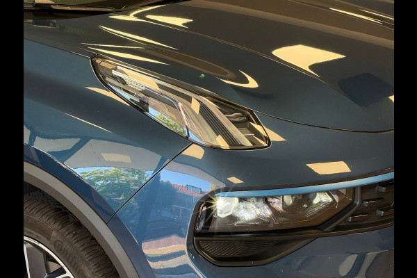 Lynk & Co 01 261PK PLUG-IN HYBRIDE PANORAMADAK AIRCO CAMERA CRUISE PDC STOELVERWARMING APPLE CARPLAY