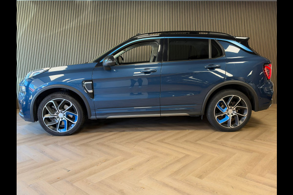 Lynk & Co 01 261PK PLUG-IN HYBRIDE PANORAMADAK AIRCO CAMERA CRUISE PDC STOELVERWARMING APPLE CARPLAY