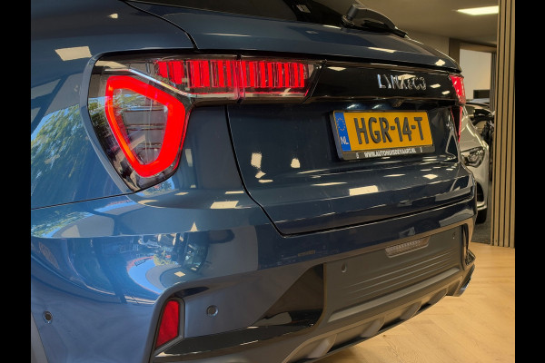 Lynk & Co 01 261PK PLUG-IN HYBRIDE PANORAMADAK AIRCO CAMERA CRUISE PDC STOELVERWARMING APPLE CARPLAY