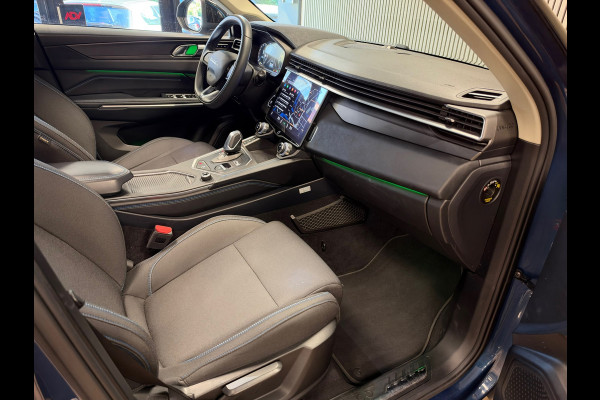 Lynk & Co 01 261PK PLUG-IN HYBRIDE PANORAMADAK AIRCO CAMERA CRUISE PDC STOELVERWARMING APPLE CARPLAY