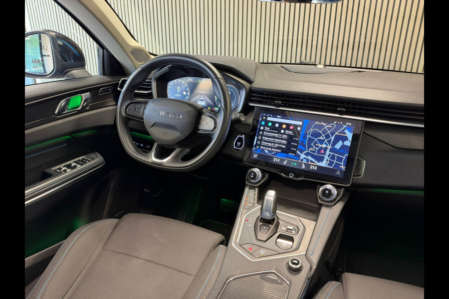 Lynk & Co 01 261PK PLUG-IN HYBRIDE PANORAMADAK AIRCO CAMERA CRUISE PDC STOELVERWARMING APPLE CARPLAY