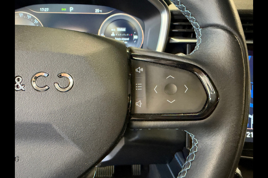 Lynk & Co 01 261PK PLUG-IN HYBRIDE PANORAMADAK AIRCO CAMERA CRUISE PDC STOELVERWARMING APPLE CARPLAY