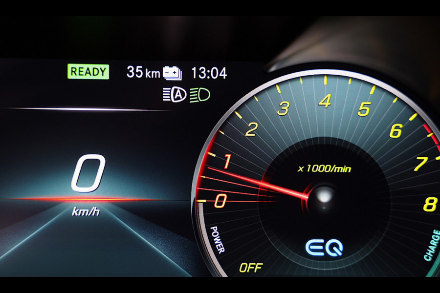 Mercedes-Benz GLC 300e 4MATIC AMG 63 Look / Digital Cockpit / Camera / Cruise Control / Augmented Reality / Open Pano / 21