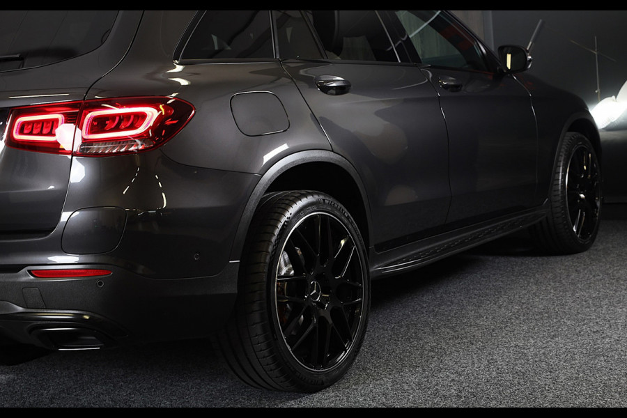 Mercedes-Benz GLC 300e 4MATIC AMG 63 Look / Digital Cockpit / Camera / Cruise Control / Augmented Reality / Open Pano / 21