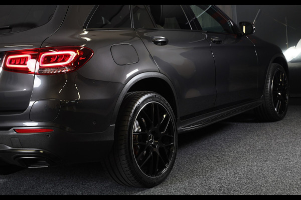 Mercedes-Benz GLC 300e 4MATIC AMG 63 Look / Digital Cockpit / Camera / Cruise Control / Augmented Reality / Open Pano / 21