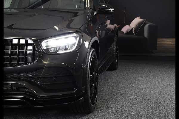 Mercedes-Benz GLC 300e 4MATIC AMG 63 Look / Digital Cockpit / Camera / Cruise Control / Augmented Reality / Open Pano / 21