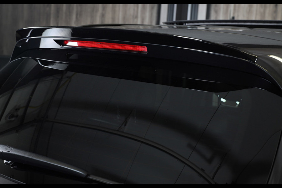 Mercedes-Benz GLC 300e 4MATIC AMG 63 Look / Digital Cockpit / Camera / Cruise Control / Augmented Reality / Open Pano / 21