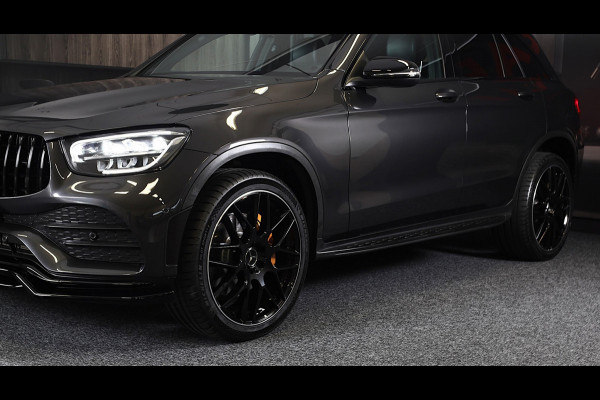 Mercedes-Benz GLC 300e 4MATIC AMG 63 Look / Digital Cockpit / Camera / Cruise Control / Augmented Reality / Open Pano / 21