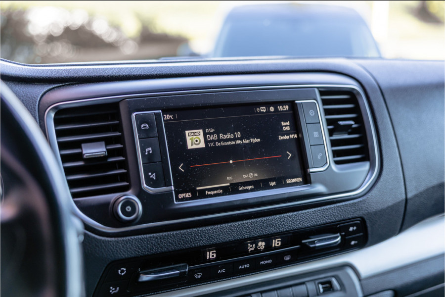 Opel Vivaro 2.0 CDTI 177 PK L3H1 DC Innovation | Marge | BTW & BPM Vrij | L+R Schuifdeur | CarPlay | Camera | Navigatie | Bi-Xenon | Blind Spot | Trekhaak | F1 Flippers | Cruise control | Nieuwe APK