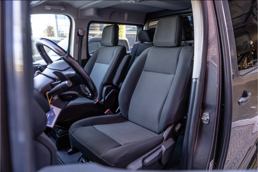 Opel Vivaro 2.0 CDTI 177 PK L3H1 DC Innovation | Marge | BTW & BPM Vrij | L+R Schuifdeur | CarPlay | Camera | Navigatie | Bi-Xenon | Blind Spot | Trekhaak | F1 Flippers | Cruise control | Nieuwe APK