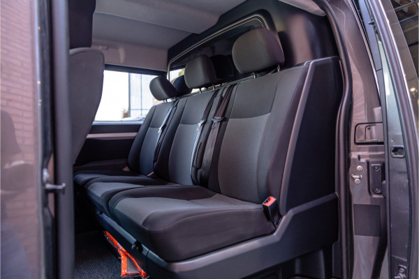 Opel Vivaro 2.0 CDTI 177 PK L3H1 DC Innovation | Marge | BTW & BPM Vrij | L+R Schuifdeur | CarPlay | Camera | Navigatie | Bi-Xenon | Blind Spot | Trekhaak | F1 Flippers | Cruise control | Nieuwe APK