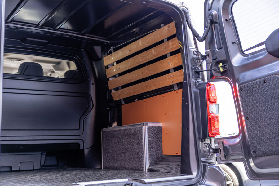 Opel Vivaro 2.0 CDTI 177 PK L3H1 DC Innovation | Marge | BTW & BPM Vrij | L+R Schuifdeur | CarPlay | Camera | Navigatie | Bi-Xenon | Blind Spot | Trekhaak | F1 Flippers | Cruise control | Nieuwe APK