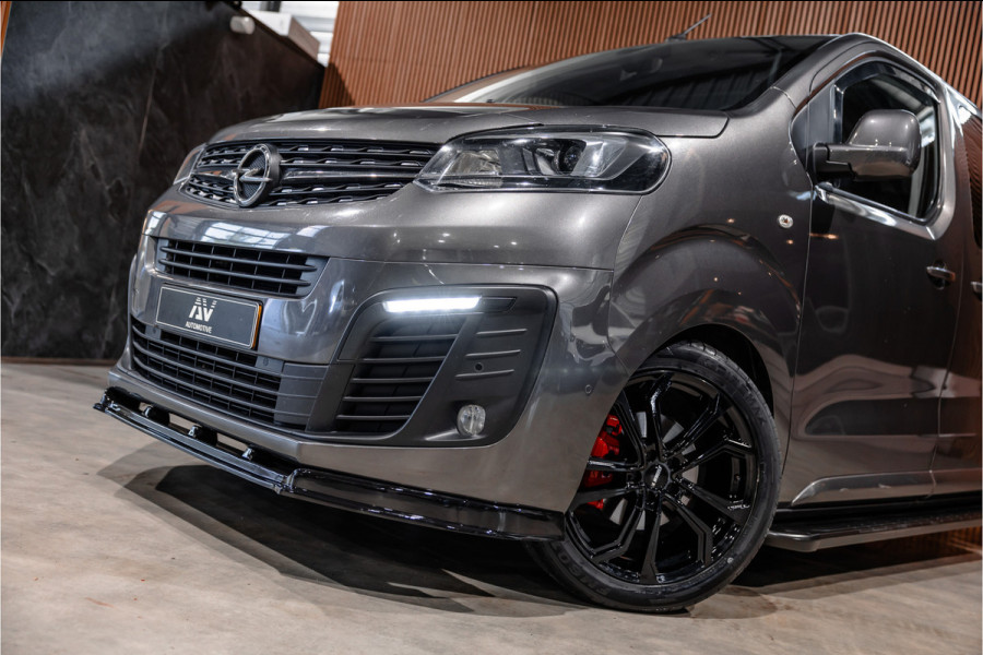 Opel Vivaro 2.0 CDTI 177 PK L3H1 DC Innovation | Marge | BTW & BPM Vrij | L+R Schuifdeur | CarPlay | Camera | Navigatie | Bi-Xenon | Blind Spot | Trekhaak | F1 Flippers | Cruise control | Nieuwe APK