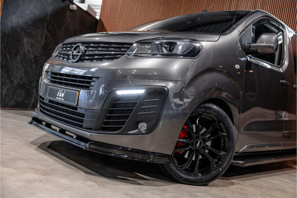 Opel Vivaro 2.0 CDTI 177 PK L3H1 DC Innovation | Marge | BTW & BPM Vrij | L+R Schuifdeur | CarPlay | Camera | Navigatie | Bi-Xenon | Blind Spot | Trekhaak | F1 Flippers | Cruise control | Nieuwe APK