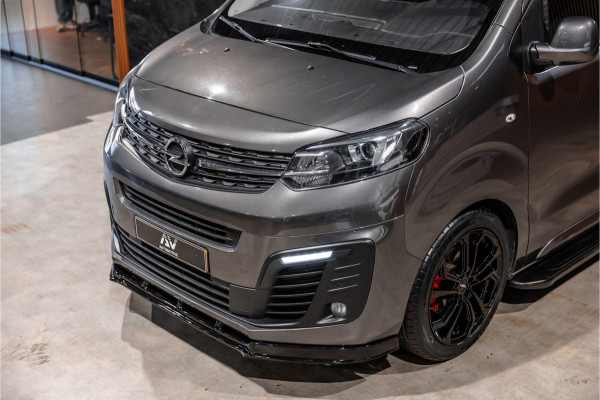 Opel Vivaro 2.0 CDTI 177 PK L3H1 DC Innovation | Marge | BTW & BPM Vrij | L+R Schuifdeur | CarPlay | Camera | Navigatie | Bi-Xenon | Blind Spot | Trekhaak | F1 Flippers | Cruise control | Nieuwe APK