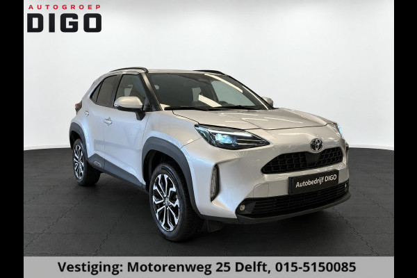 Toyota Yaris Cross 1.5 HYBRID DYNAMIC SILVERLINE GARANTIE 2035 NAVIGATIE . STUUR EN STOEL VERWARMING . ADAPTIEVE CRUICE CONTROL .