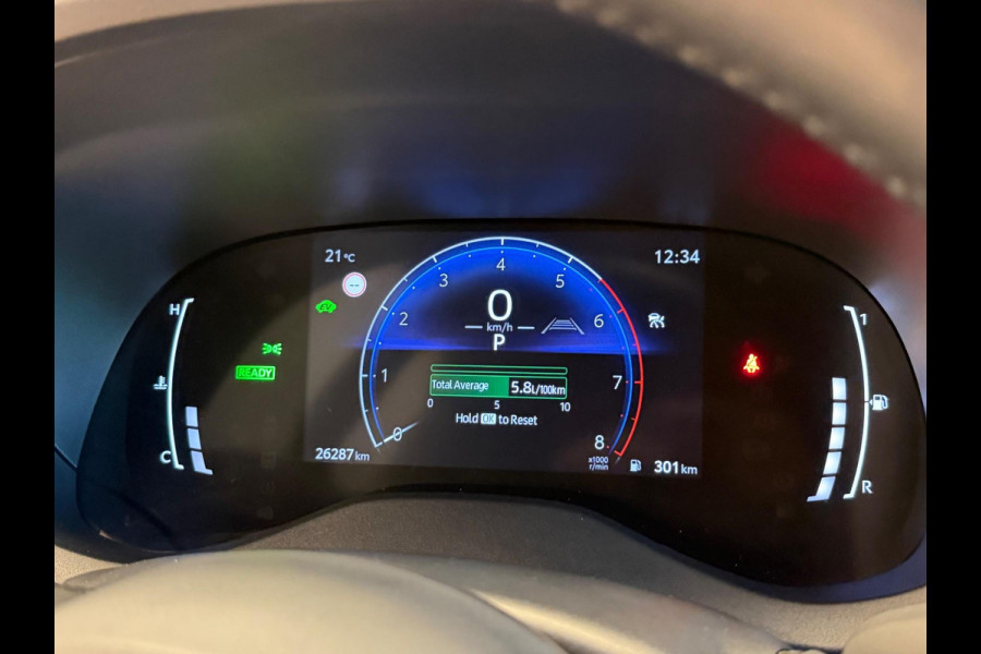 Toyota Yaris Cross 1.5 HYBRID DYNAMIC SILVERLINE GARANTIE 2035 NAVIGATIE . STUUR EN STOEL VERWARMING . ADAPTIEVE CRUICE CONTROL .