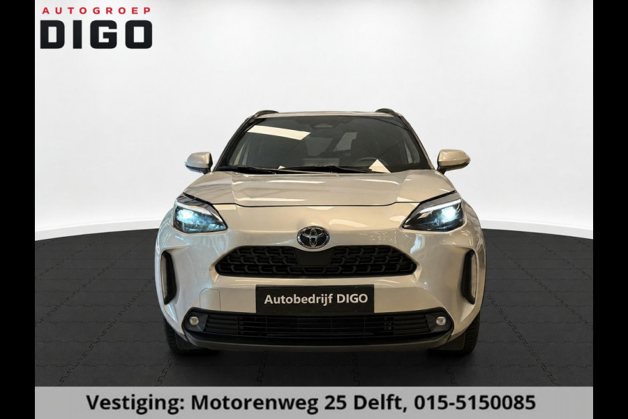 Toyota Yaris Cross 1.5 HYBRID DYNAMIC SILVERLINE GARANTIE 2035 NAVIGATIE . STUUR EN STOEL VERWARMING . ADAPTIEVE CRUICE CONTROL .