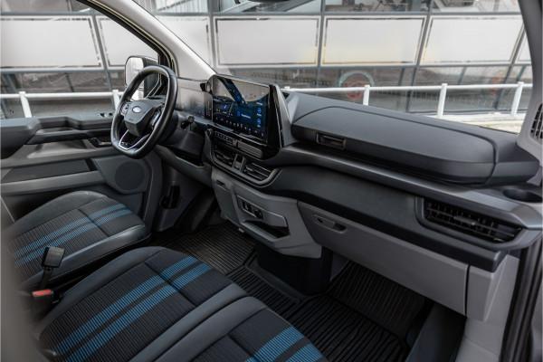Ford Transit Custom 320 2.0 TDCI 170 PK Sport AWD | ACC | 360 Camera | Trekhaak | Blind Spot | Elek stoelen | CarPlay | Camera | Stoelverwarming | DAB | 3-Zitter | Dealer onderhouden | BPM Vrij