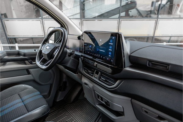 Ford Transit Custom 320 2.0 TDCI 170 PK Sport AWD | ACC | 360 Camera | Trekhaak | Blind Spot | Elek stoelen | CarPlay | Camera | Stoelverwarming | DAB | 3-Zitter | Dealer onderhouden | BPM Vrij