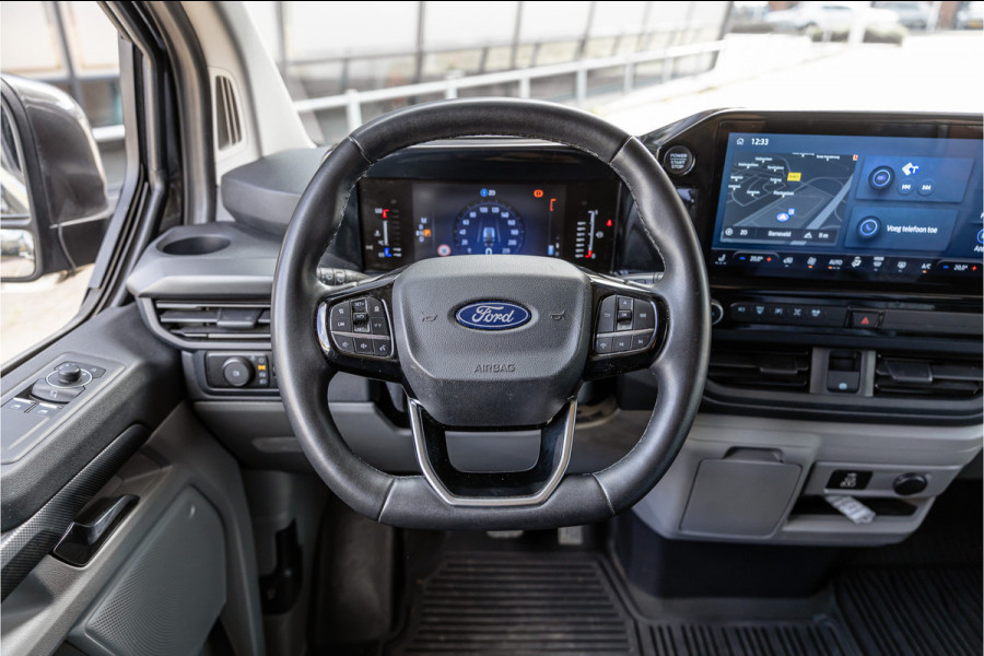 Ford Transit Custom 320 2.0 TDCI 170 PK Sport AWD | ACC | 360 Camera | Trekhaak | Blind Spot | Elek stoelen | CarPlay | Camera | Stoelverwarming | DAB | 3-Zitter | Dealer onderhouden | BPM Vrij