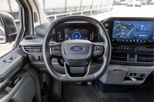 Ford Transit Custom 320 2.0 TDCI 170 PK Sport AWD | ACC | 360 Camera | Trekhaak | Blind Spot | Elek stoelen | CarPlay | Camera | Stoelverwarming | DAB | 3-Zitter | Dealer onderhouden | BPM Vrij