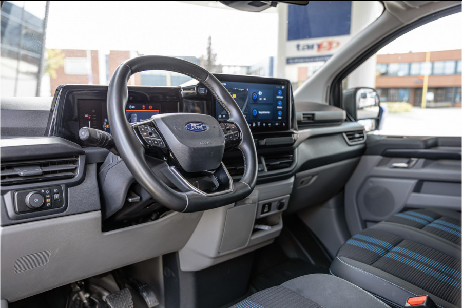 Ford Transit Custom 320 2.0 TDCI 170 PK Sport AWD | ACC | 360 Camera | Trekhaak | Blind Spot | Elek stoelen | CarPlay | Camera | Stoelverwarming | DAB | 3-Zitter | Dealer onderhouden | BPM Vrij