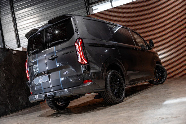 Ford Transit Custom 320 2.0 TDCI 170 PK Sport AWD | ACC | 360 Camera | Trekhaak | Blind Spot | Elek stoelen | CarPlay | Camera | Stoelverwarming | DAB | 3-Zitter | Dealer onderhouden | BPM Vrij