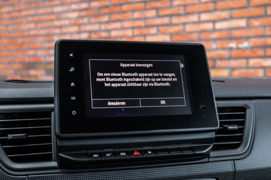 Renault Trafic 2.0 Blue dCi 170 PK L2H1 DC | Dubbel cabine | Camera | CarPlay | Navigatie | Betimmering | Trekhaak | Stoelverwarming | Virtual Cockpit | 5-Zitter| NAP Logisch