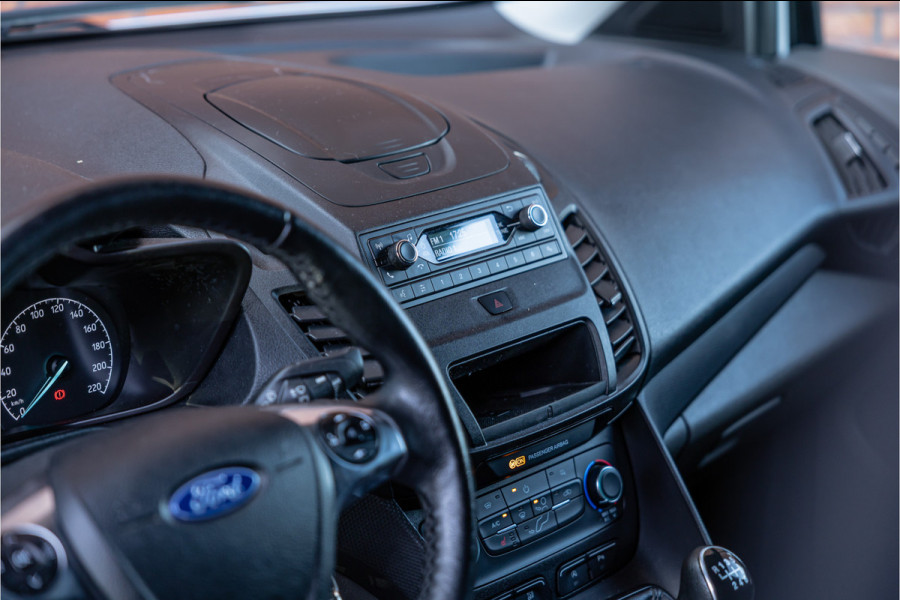 Ford Transit Connect 1.0 Ecoboost L2 | Cruise control | 3-Zitter | Stoelverwarming | PDC V+A | MF Stuur | Airco | Trekhaak | Elek spiegels | DAB | Nieuwe APK