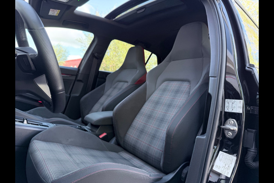 Volkswagen Golf 2.0 TSI GTI Pano/Matrix/Camera