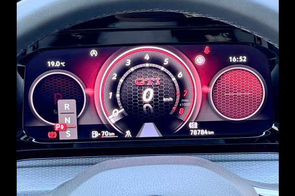 Volkswagen Golf 2.0 TSI GTI Pano/Matrix/Camera