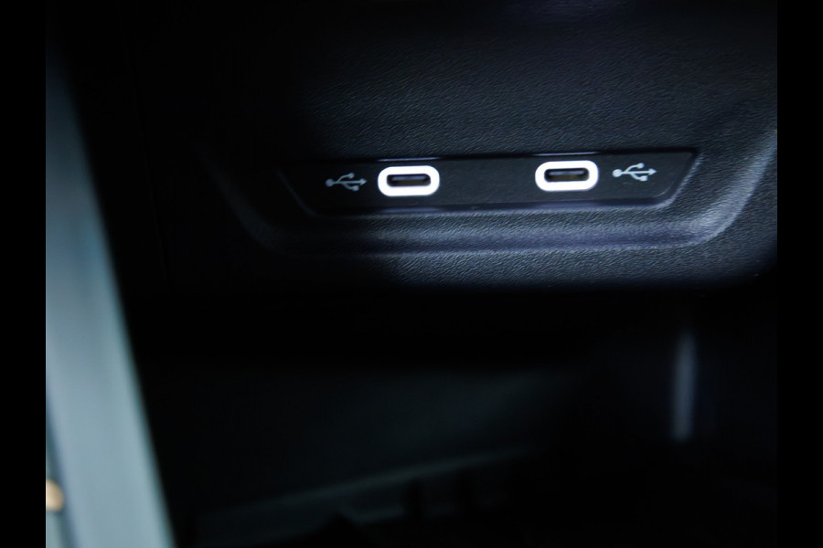CUPRA Terramar 1.5 TSI e-Hybrid Business| Memory | HuD | 360 Camera | Full Led | Ergo active stoel | Elec. klep | Adap. cruise | Navigatie, Apple carplay/Android auto, Stoel- & Stuurverwarming, All season banden