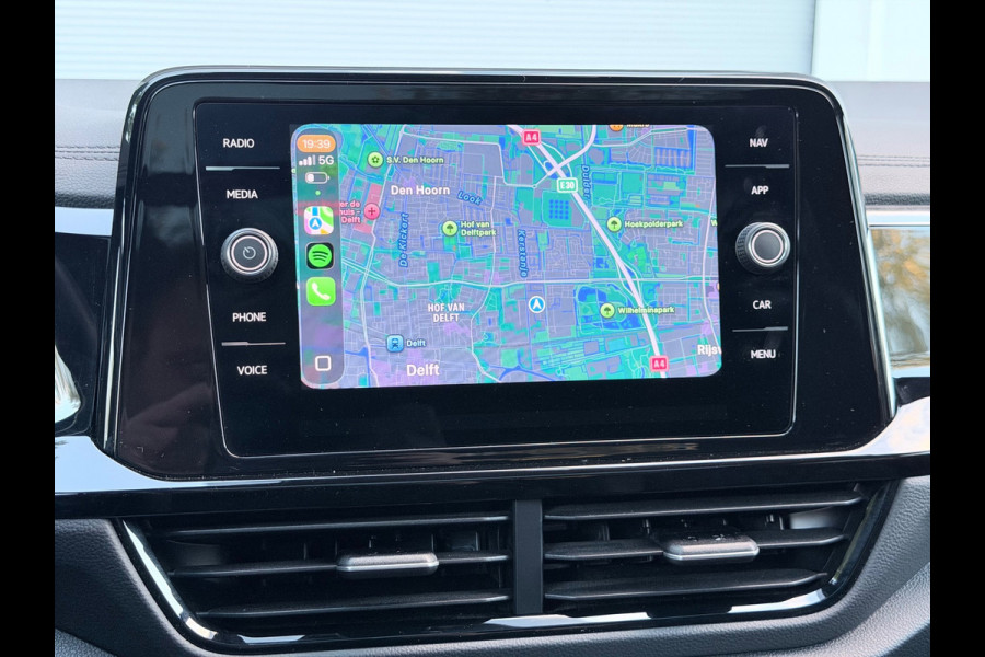 Volkswagen T-Roc 1.5 TSI R-Line Pano/Keyless/Camera