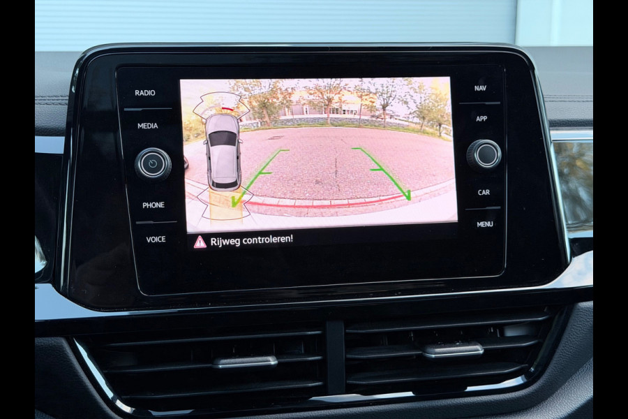 Volkswagen T-Roc 1.5 TSI R-Line Pano/Keyless/Camera