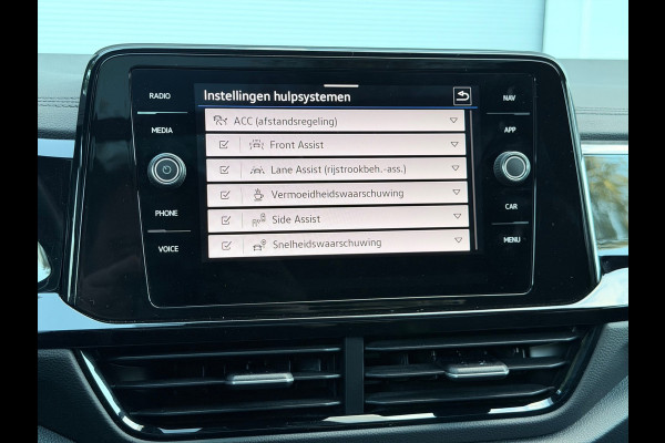 Volkswagen T-Roc 1.5 TSI R-Line Pano/Keyless/Camera