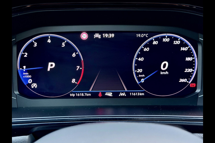 Volkswagen T-Roc 1.5 TSI R-Line Pano/Keyless/Camera