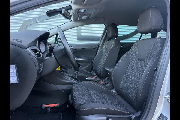 Opel Astra Sports Tourer 1.4 Turbo Online Edition 2e Eigenaar|Navi|Trekhaak|Clima|Cruise|Carplay|PDC|Elek ramen|N.A.P|APK tot 01-2027