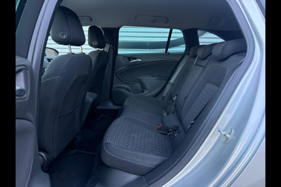 Opel Astra Sports Tourer 1.4 Turbo Online Edition 2e Eigenaar|Navi|Trekhaak|Clima|Cruise|Carplay|PDC|Elek ramen|N.A.P|APK tot 01-2027