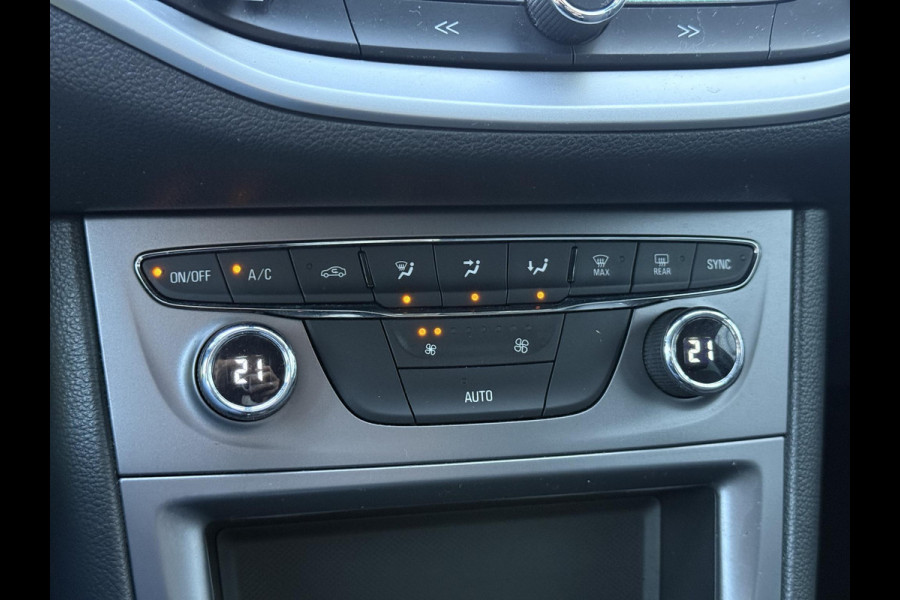 Opel Astra Sports Tourer 1.4 Turbo Online Edition 2e Eigenaar|Navi|Trekhaak|Clima|Cruise|Carplay|PDC|Elek ramen|N.A.P|APK tot 01-2027