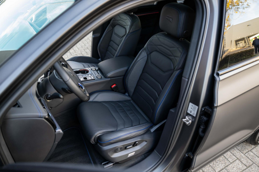 Volkswagen Touareg 3.0 TSI eHybrid R 4M Puglia MATLAK DynAudio