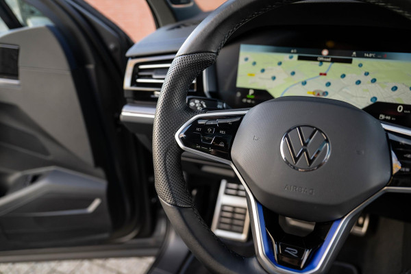 Volkswagen Touareg 3.0 TSI eHybrid R 4M Puglia MATLAK DynAudio