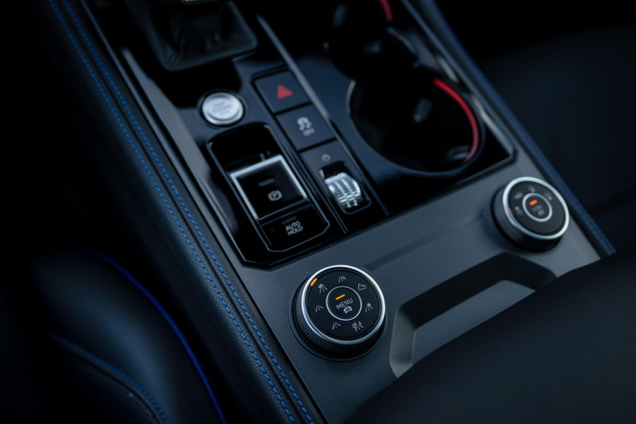 Volkswagen Touareg 3.0 TSI eHybrid R 4M Puglia MATLAK DynAudio