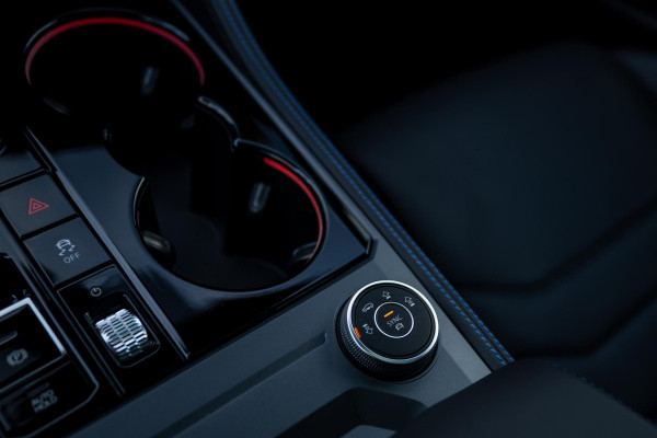 Volkswagen Touareg 3.0 TSI eHybrid R 4M Puglia MATLAK DynAudio