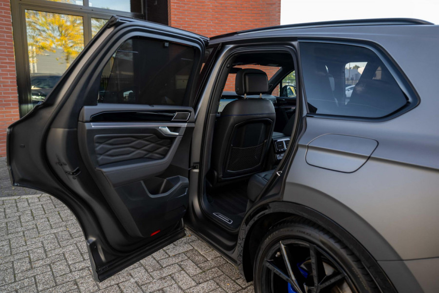Volkswagen Touareg 3.0 TSI eHybrid R 4M Puglia MATLAK DynAudio