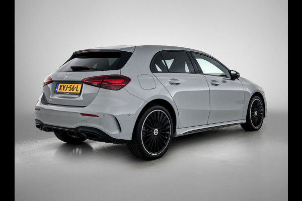 Mercedes-Benz A-Klasse 250 e AMG Plug-In Hybride AMG Line | Night Pakket | 19 Inch AMG Velgen | Parkeerpakket met achteruitrijcamera | Ledkoplampen. Inclusief 24 maanden Mercedes-Benz Certified garantie voor Europa.