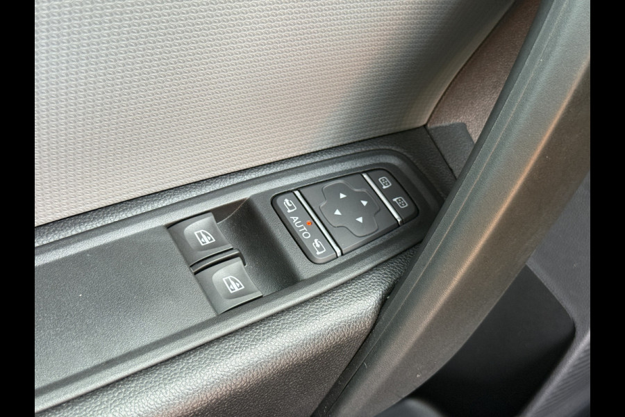 Renault Kangoo e-Tech 45kWh 122PK Nieuw! Elektrisch 300km WLTP Dubbele Schuifdeur LED Airco Carplay Cruise Control Camera Parkeersensoren v+a